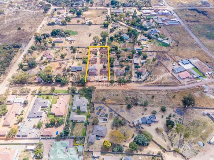 Townhouse/Cluster for Sale in Waterfalls, Harare