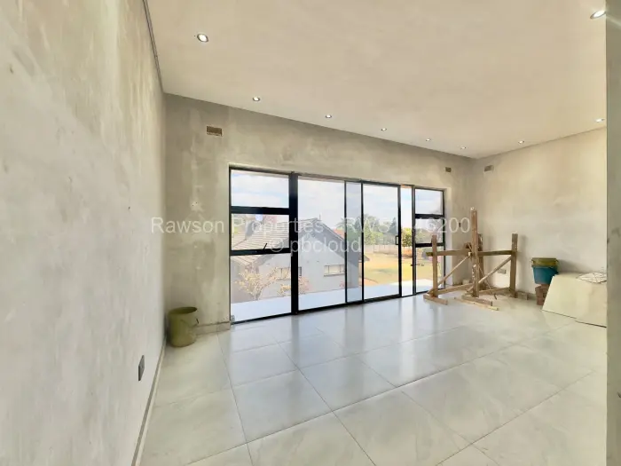 Townhouse/Cluster for Sale in Waterfalls, Harare