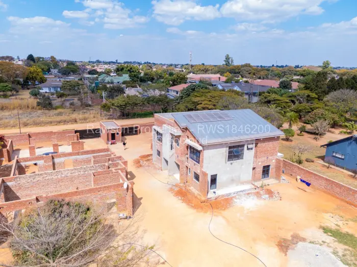 Townhouse/Cluster for Sale in Waterfalls, Harare