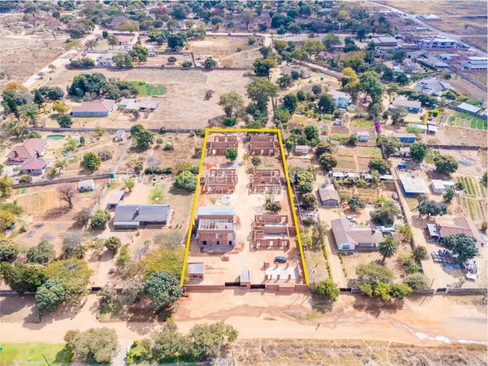 Townhouse/Cluster for Sale in Waterfalls, Harare