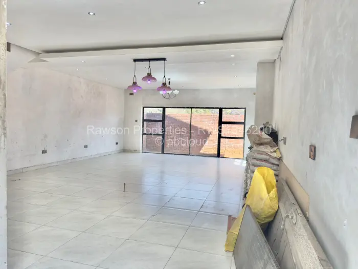 Townhouse/Cluster for Sale in Waterfalls, Harare