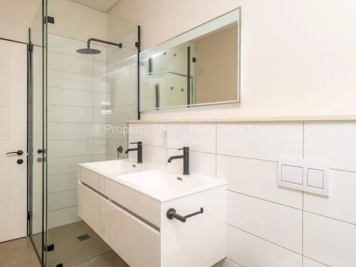 Townhouse/Complex/Cluster to Rent in Vainona
