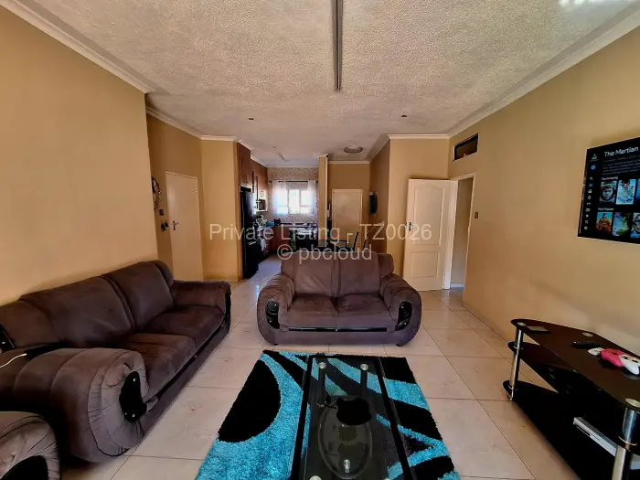 Townhouse/Complex/Cluster to Rent in Greendale, Harare