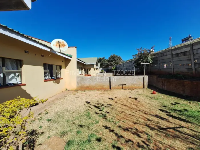 Townhouse/Complex/Cluster to Rent in Greendale, Harare