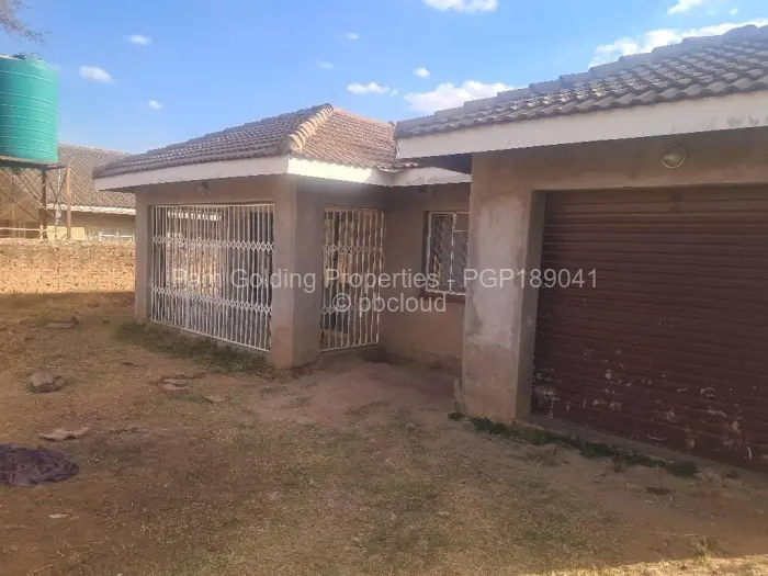 4 Bedroom House for Sale in Zimre Park, Harare