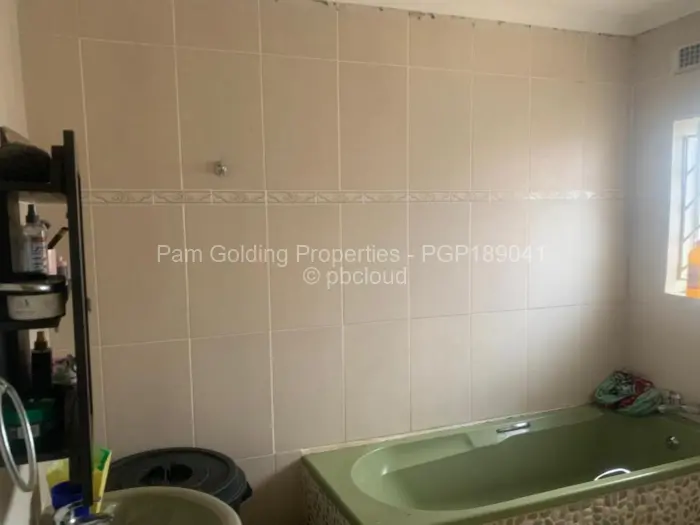 4 Bedroom House for Sale in Zimre Park, Harare