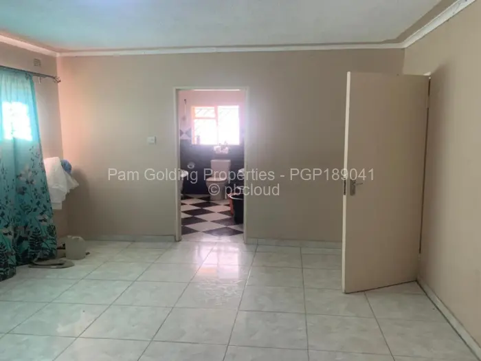 4 Bedroom House for Sale in Zimre Park, Harare