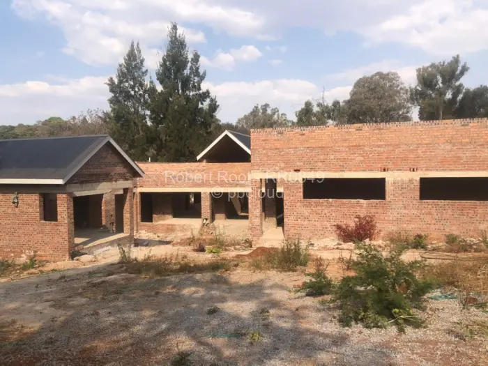5 Bedroom House for Sale in Glen Lorne, Harare