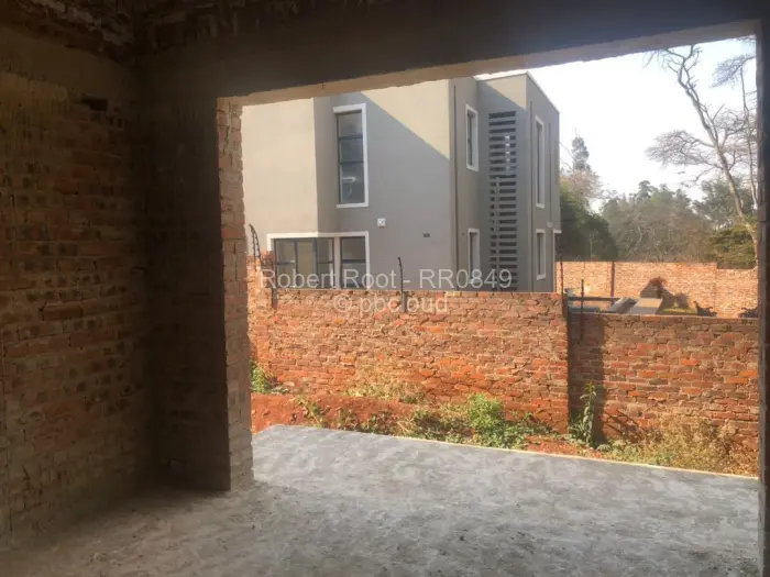 5 Bedroom House for Sale in Glen Lorne, Harare
