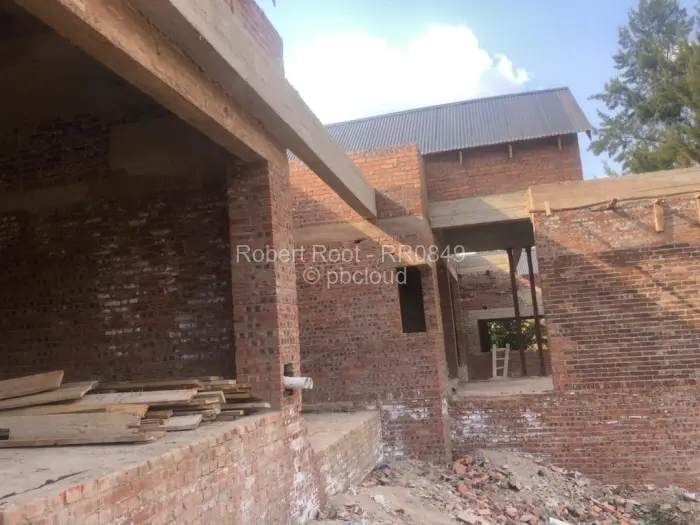 5 Bedroom House for Sale in Glen Lorne, Harare