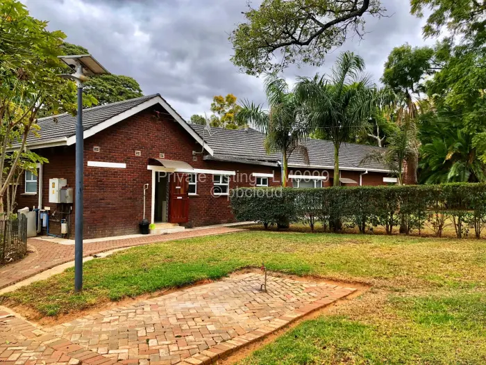 4 Bedroom House to Rent in Newlands, Harare