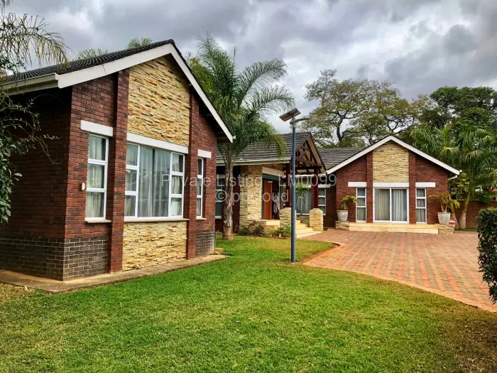 4 Bedroom House to Rent in Newlands, Harare