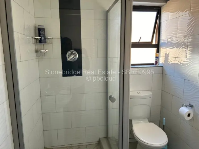 Townhouse/Complex/Cluster to Rent in Woodville Park, Bulawayo
