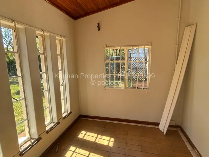 2 Bedroom Cottage/Garden Flat to Rent in Pomona