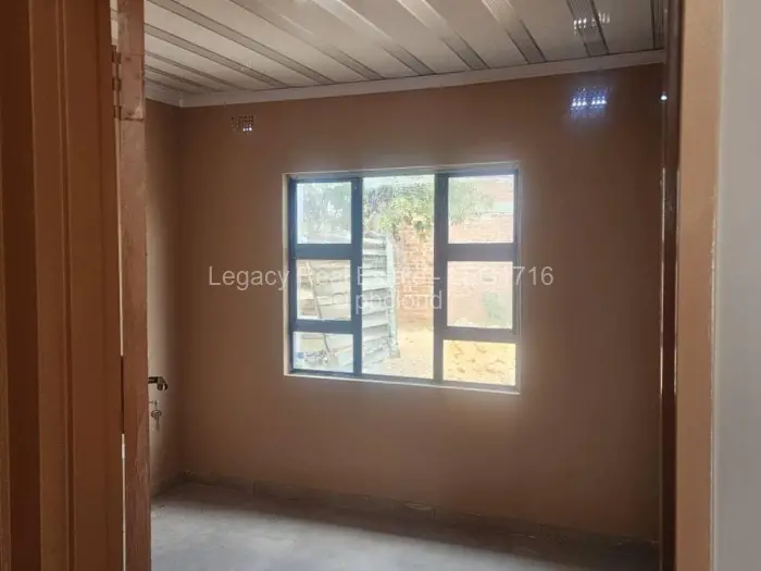 4 Bedroom House to Rent in Msasa