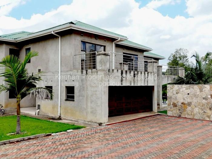 Townhouse/Cluster for Sale in Helensvale, Harare