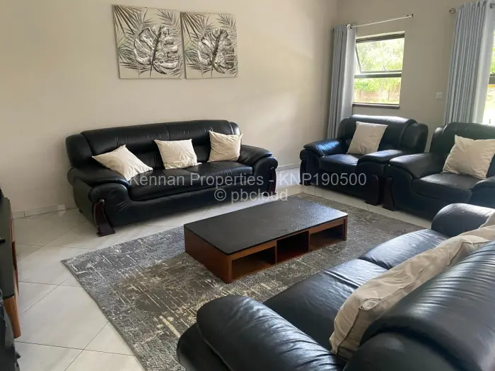 Townhouse/Complex/Cluster to Rent in Ballantyne Park, Harare