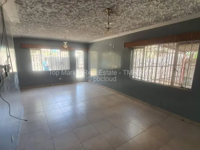 3 Bedroom House to Rent in Msasa Park