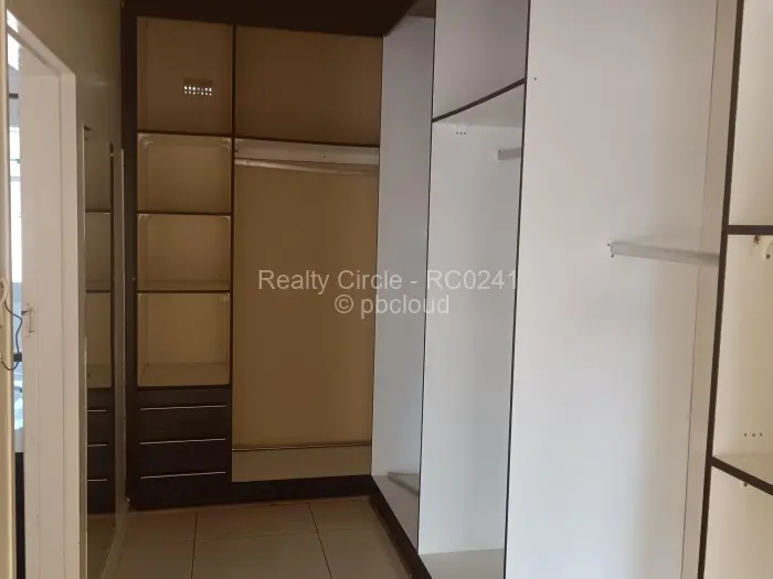 4 Bedroom House for Sale in Borrowdale, Harare