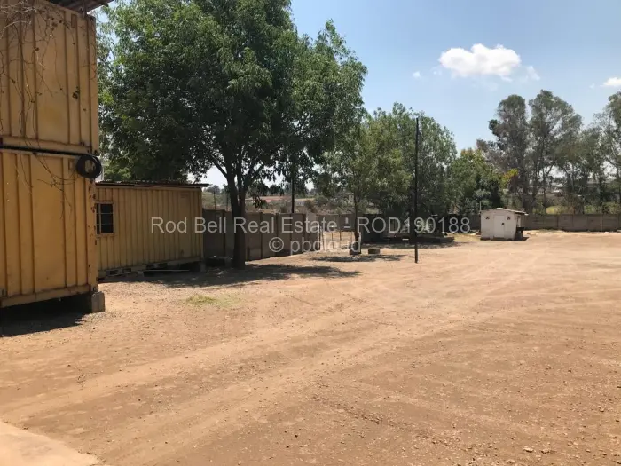 Commercial Property to Rent in Msasa