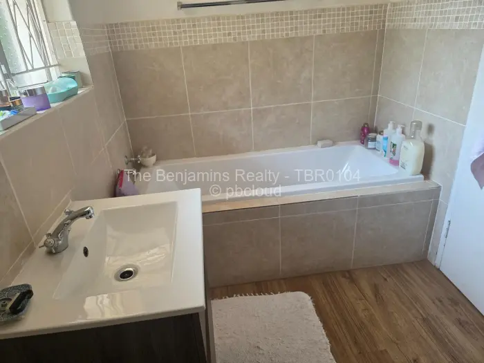 2 Bedroom Cottage/Garden Flat to Rent in Avondale, Harare