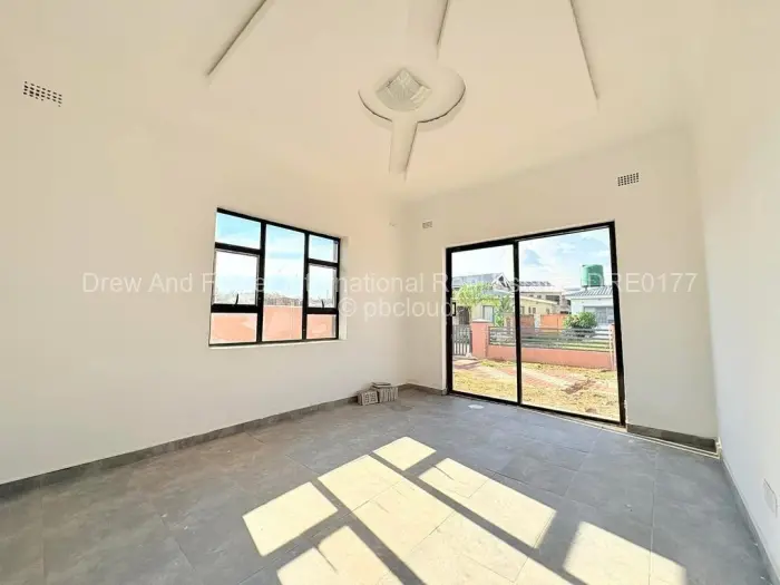 Townhouse/Cluster for Sale in Arlington, Harare