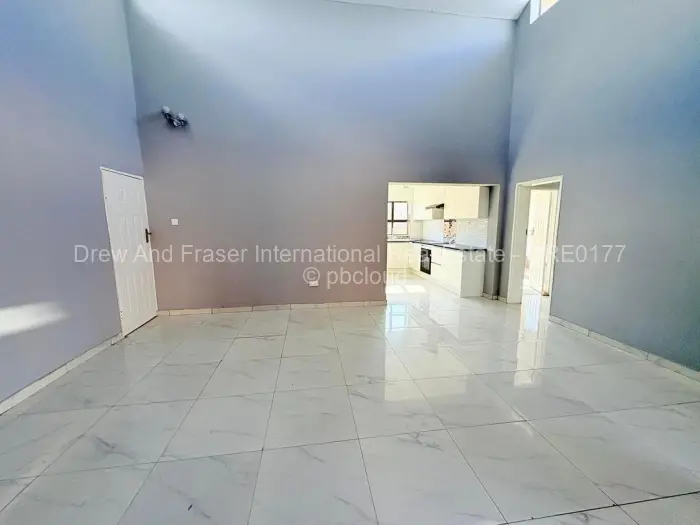 Townhouse/Cluster for Sale in Arlington, Harare