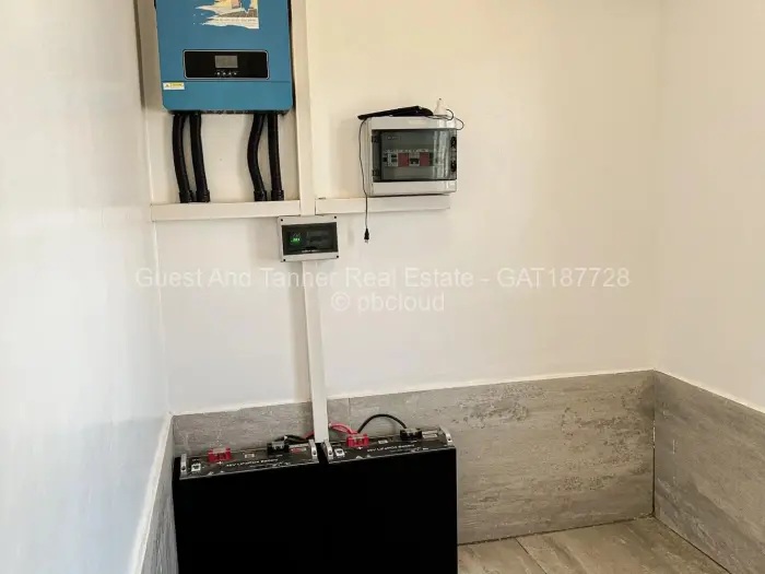 6 Bedroom House for Sale in Arlington, Harare