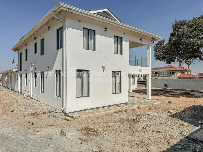 6 Bedroom House for Sale in Arlington, Harare