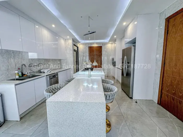 6 Bedroom House for Sale in Arlington, Harare