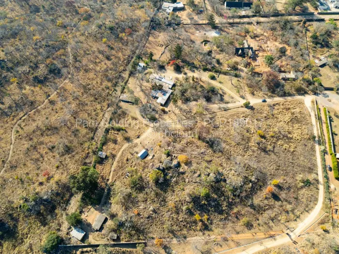 7 Bedroom House for Sale in Fortunes Gate, Bulawayo