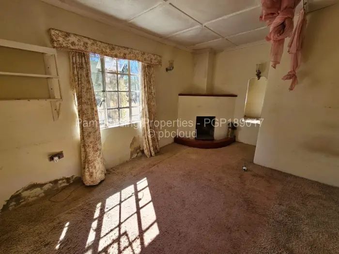 7 Bedroom House for Sale in Fortunes Gate, Bulawayo