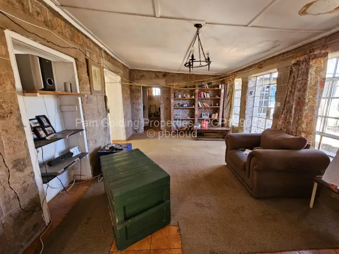 7 Bedroom House for Sale in Fortunes Gate, Bulawayo