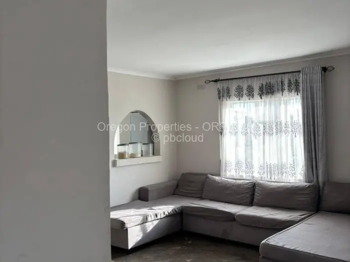3 Bedroom House to Rent in Waterfalls, Harare