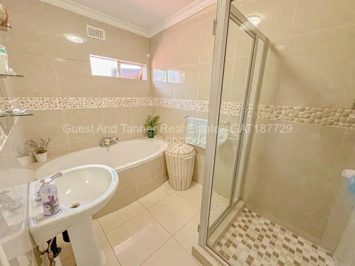 5 Bedroom House for Sale in Monavale, Harare