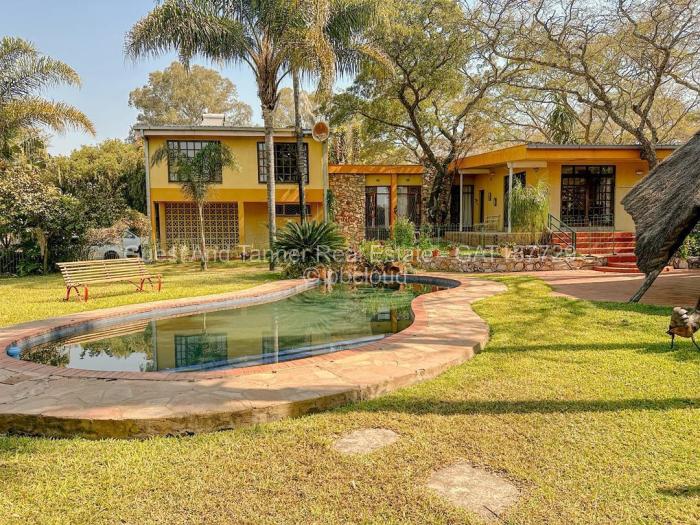 5 Bedroom House for Sale in Monavale, Harare