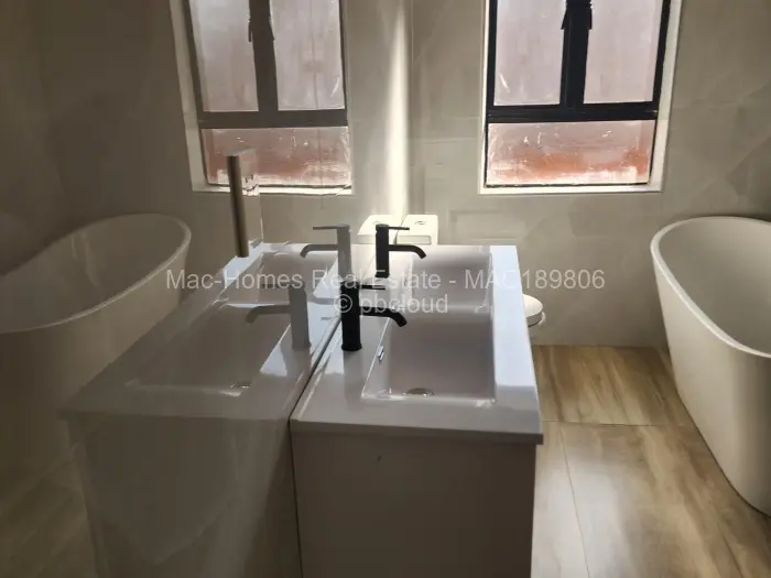 Townhouse/Cluster for Sale in Borrowdale, Harare