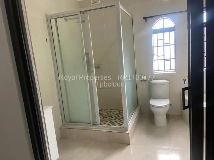 6 Bedroom House to Rent in Glen Lorne, Harare