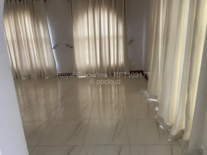 6 Bedroom House to Rent in Glen Lorne, Harare