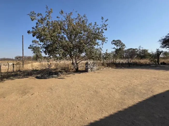 6 Bedroom House for Sale in North Trenance, Bulawayo