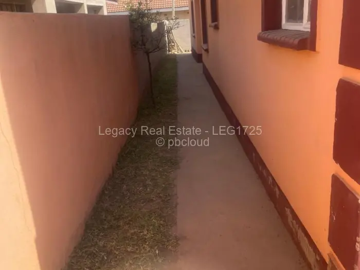 4 Bedroom House for Sale in Damofalls, Damofalls