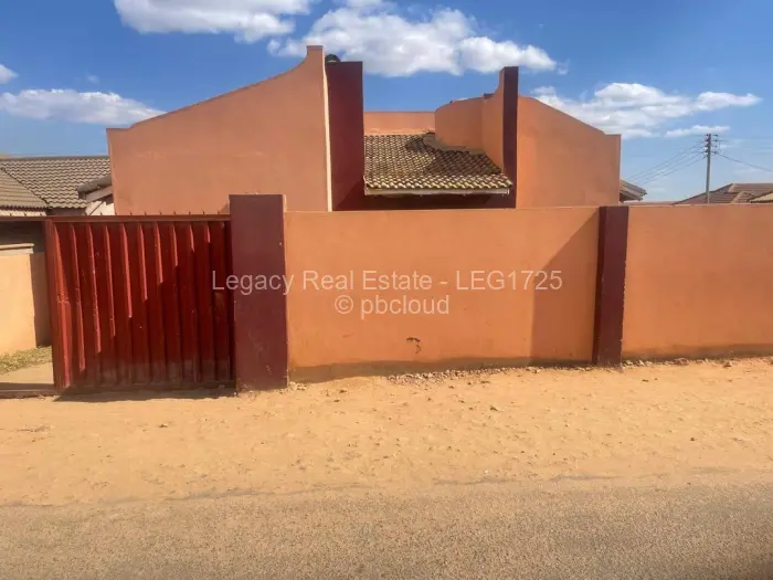 4 Bedroom House for Sale in Damofalls, Damofalls