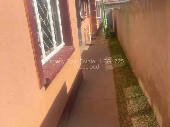 4 Bedroom House for Sale in Damofalls, Damofalls
