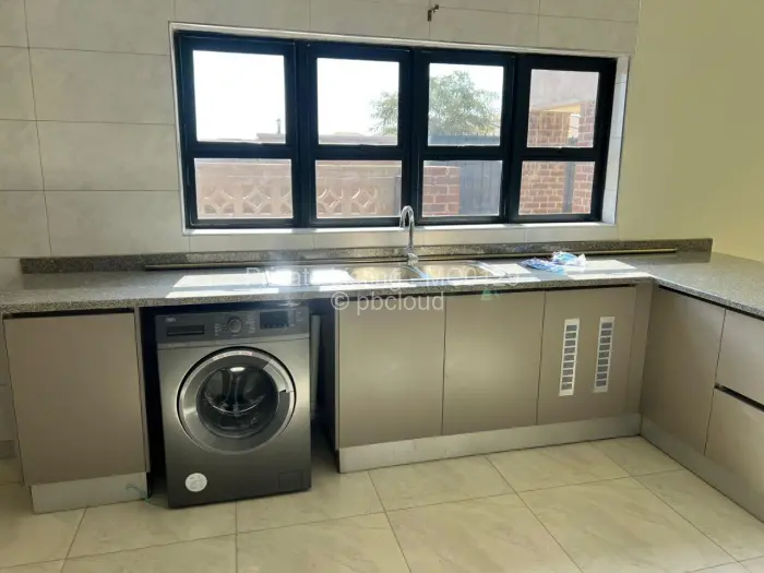 Flat/Apartment to Rent in Mount Pleasant Heights, Harare