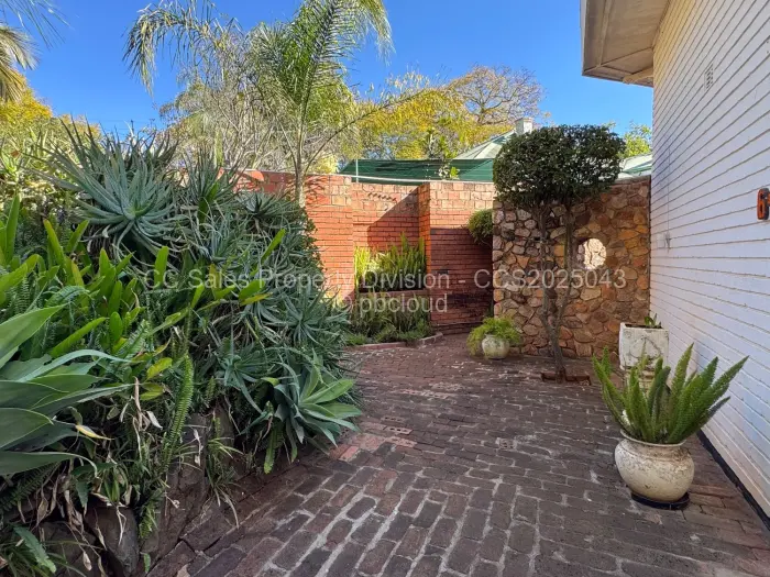 3 Bedroom House for Sale in Suburbs, Bulawayo