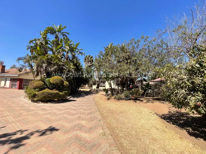 4 Bedroom House for Sale in Hatfield, Harare