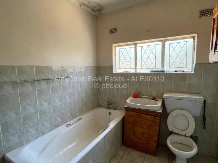 4 Bedroom House for Sale in Hatfield, Harare