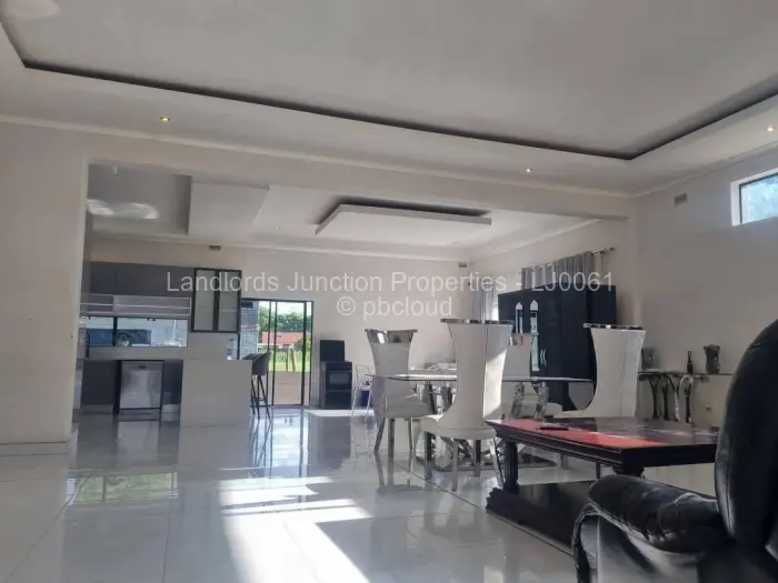 4 Bedroom House for Sale in Hillside Byo, Bulawayo