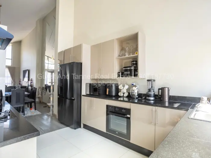 Townhouse/Cluster for Sale in Avondale, Harare