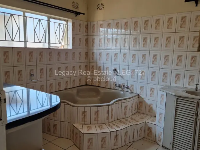 Flat/Apartment to Rent in Marlborough